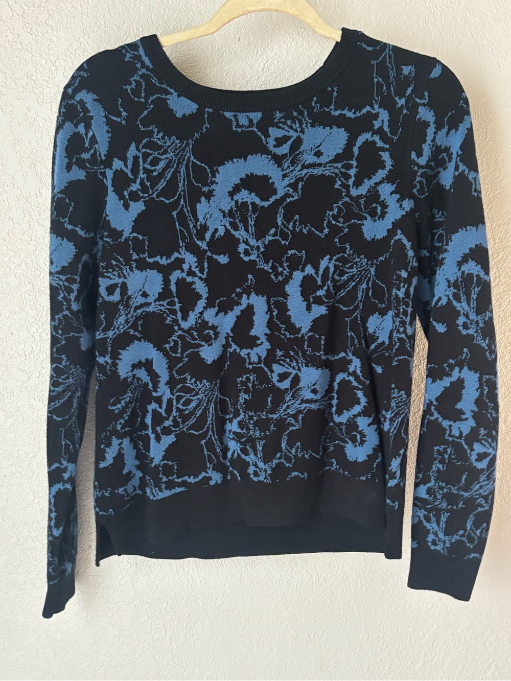 Philosophy Blue and Black Floral Jacquard Crewneck Sweater